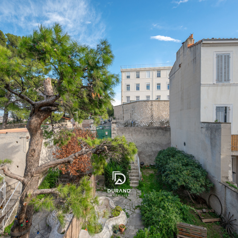 APPARTEMENT - 2 PIECES - 13007 MARSEILLE