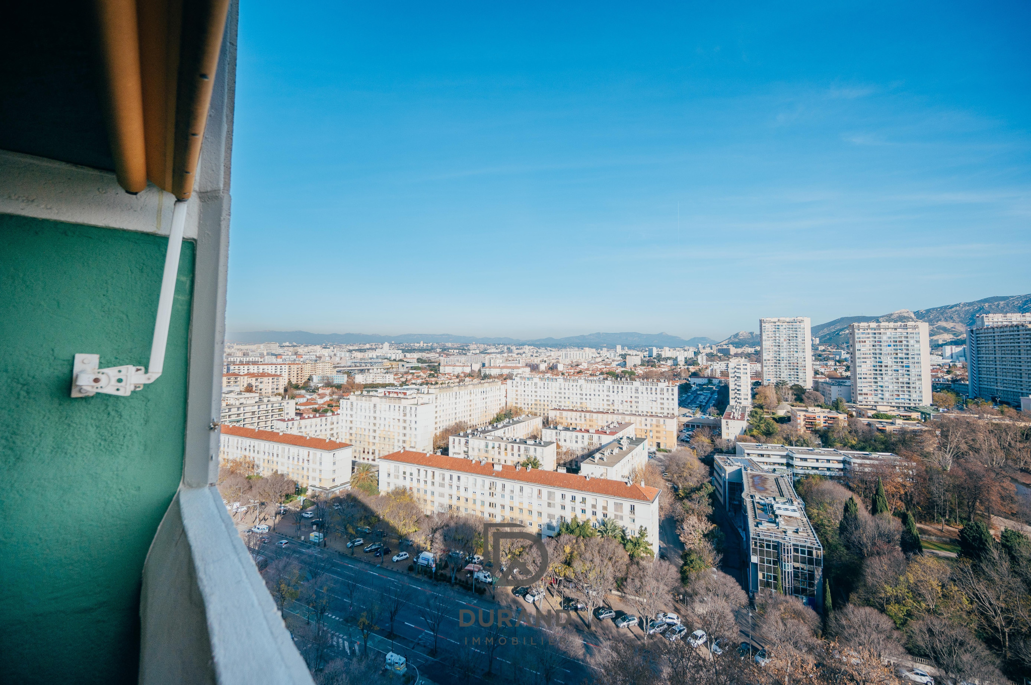 APPARTEMENT DUPLEX LE CORBUSIER 13008 MARSEILLE