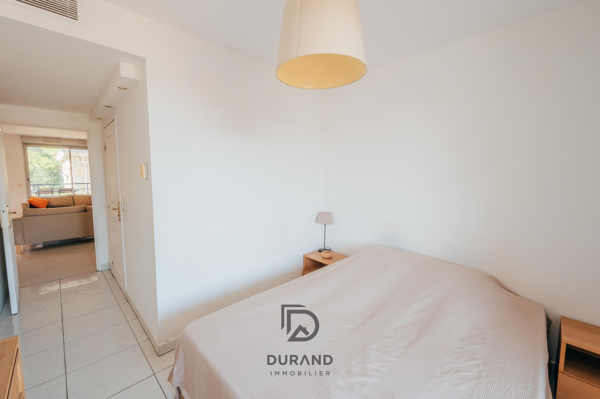 APPARTEMENT - TERRASSE - BALCONS - CARRE D'OR - 13008 MARSEILLE