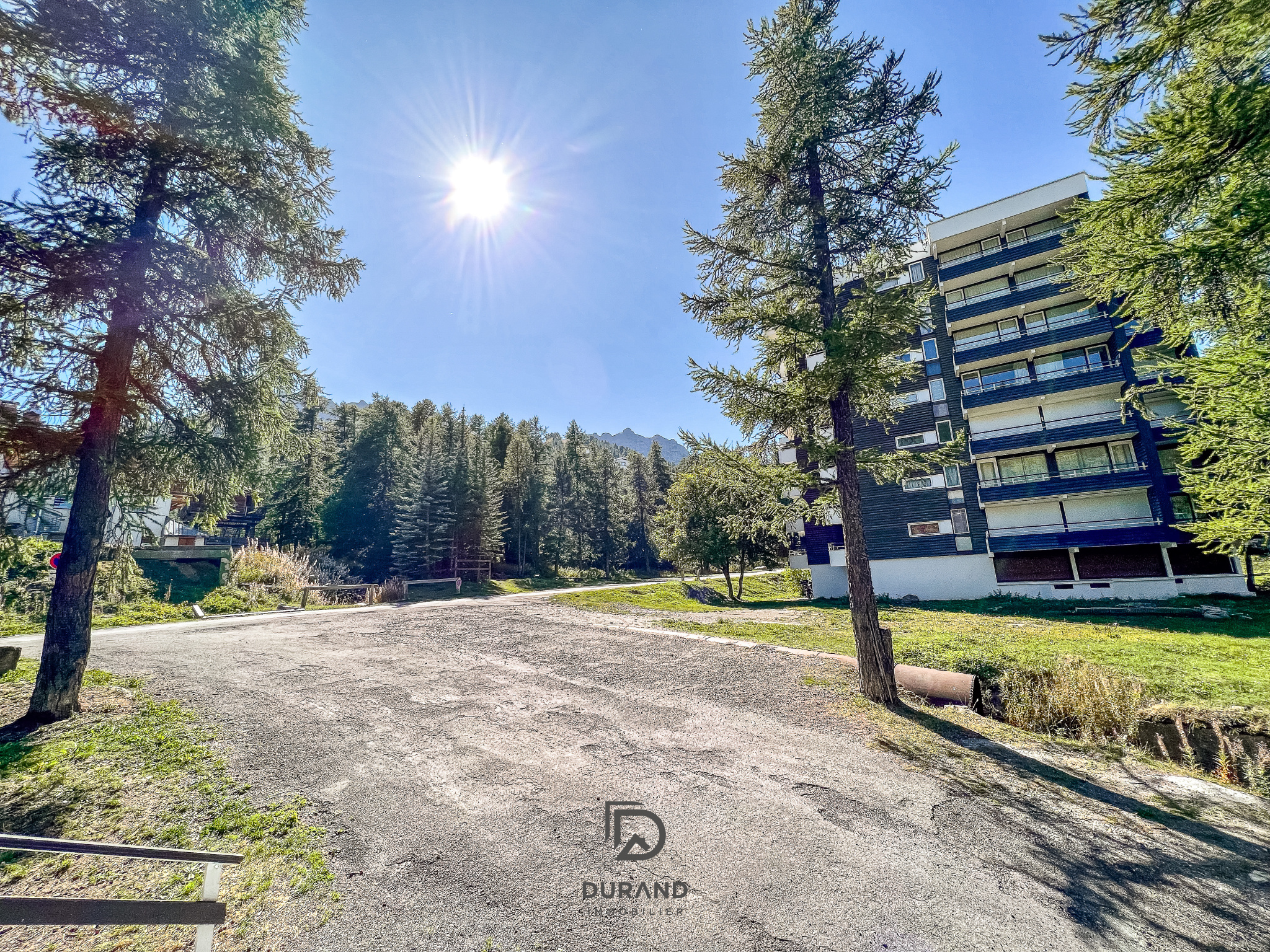 APPARTEMENT DE STATION AVEC TERRASSE - LES ECONDUS - 05560 VARS LES CLAUX