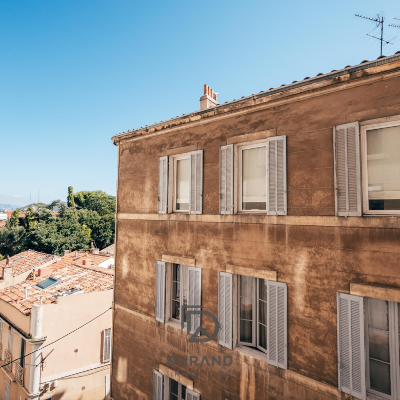 APPARTEMENT - PERIER - 13008 MARSEILLE