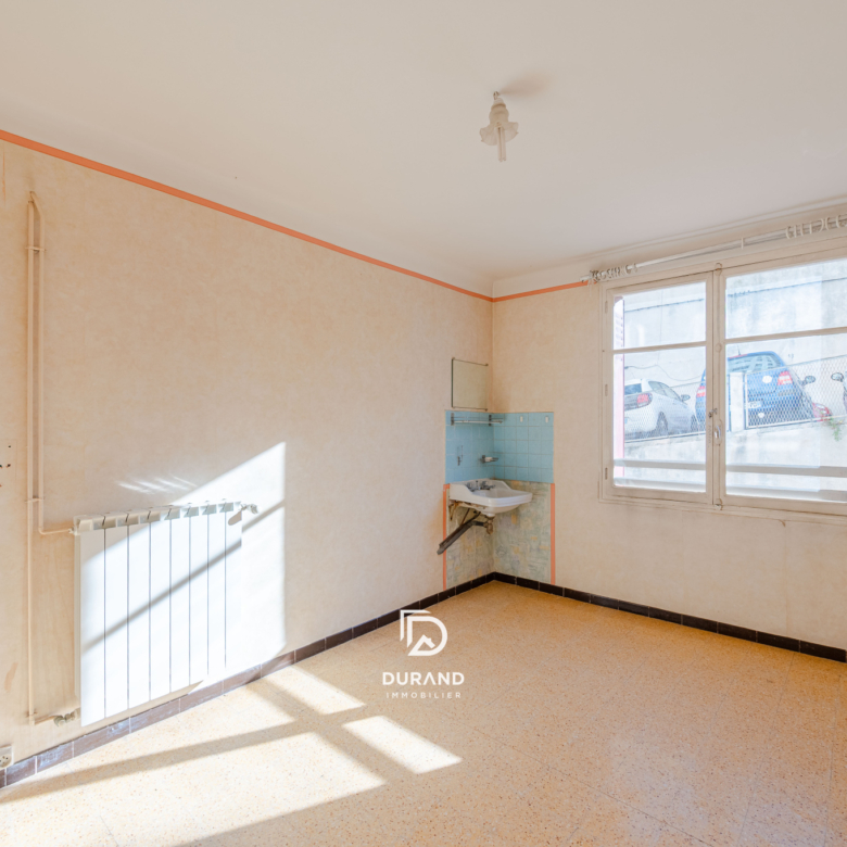 APPARTEMENT - VUE MER - ROUCAS BLANC - 13007 MARSEILLE