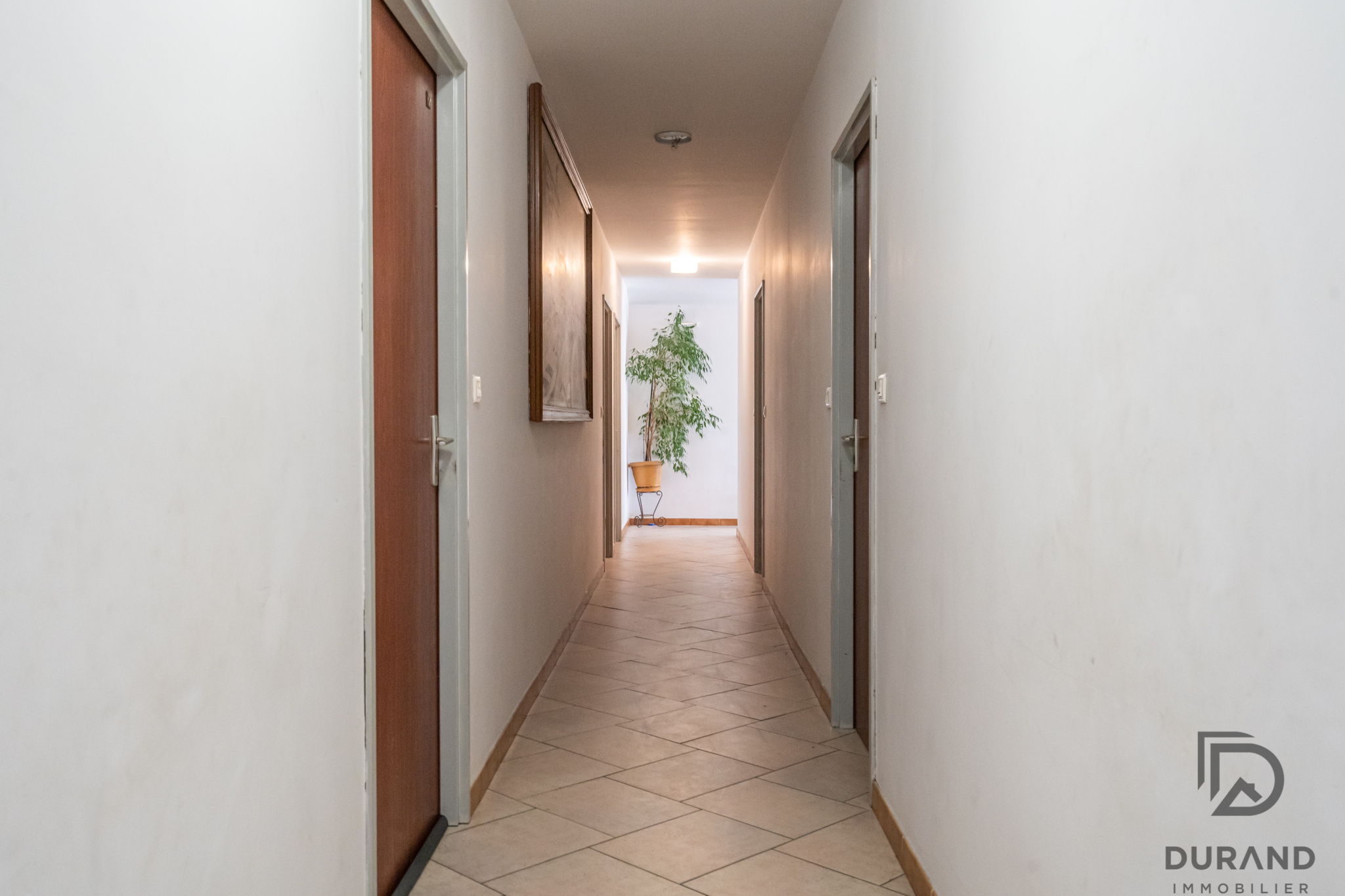  Résidence de rapport - 493m2 - CAMPUS SAINT JÉRÔME 13014 MARSEILLE