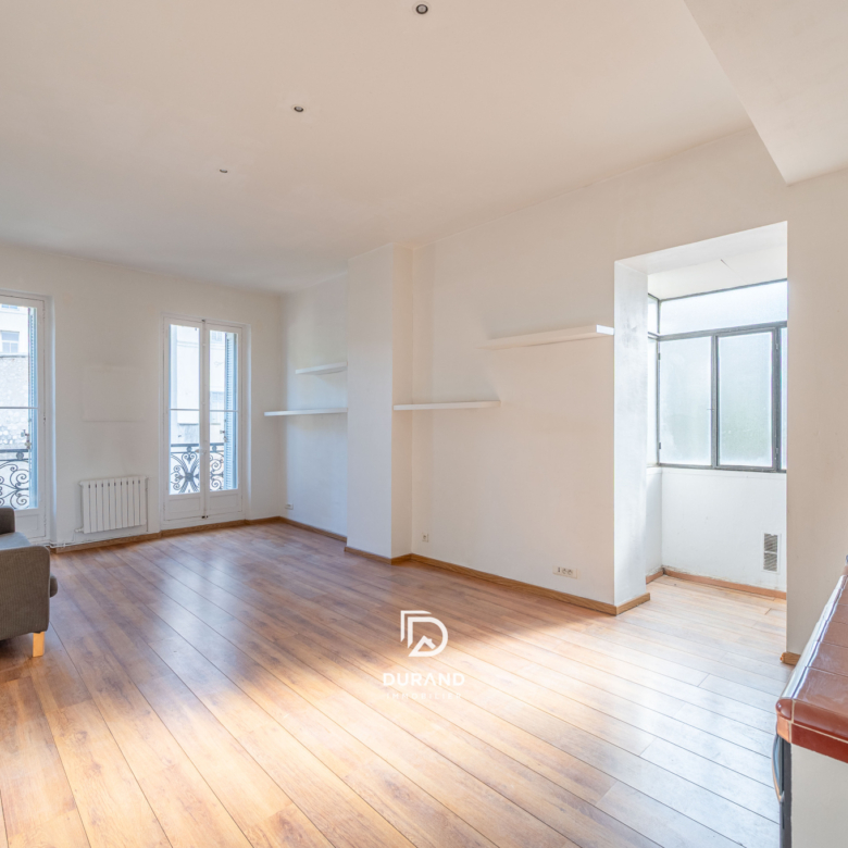 APPARTEMENT - 2 PIECES - 13007 MARSEILLE