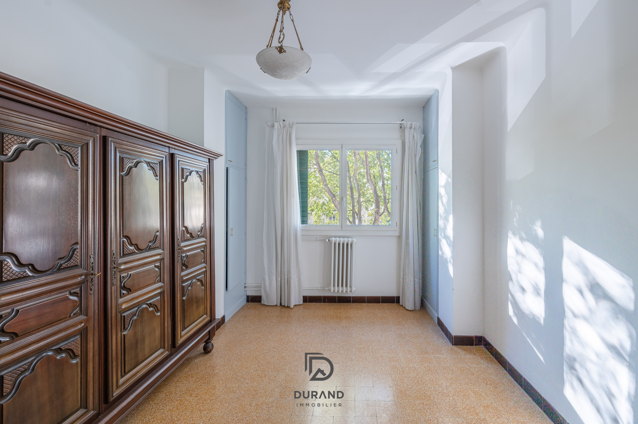 APPARTEMENT - GRAND SAINT GINIEZ - 13008 MARSEILLE