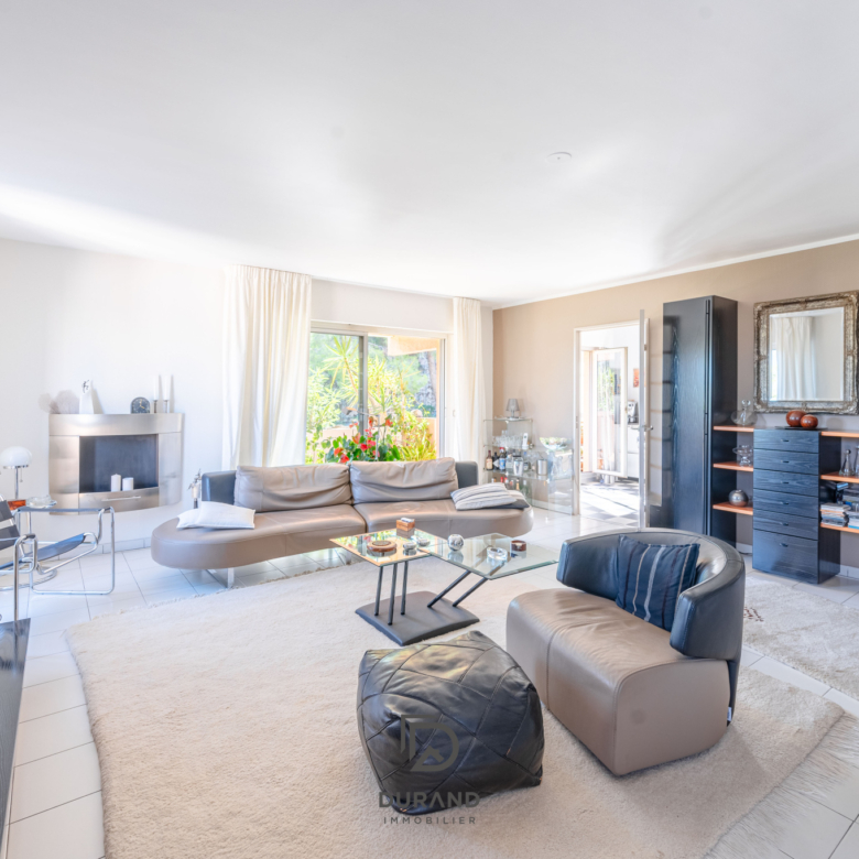 APPARTEMENT -  PERIER - CARRE D'OR - 13008 MARSEILLE