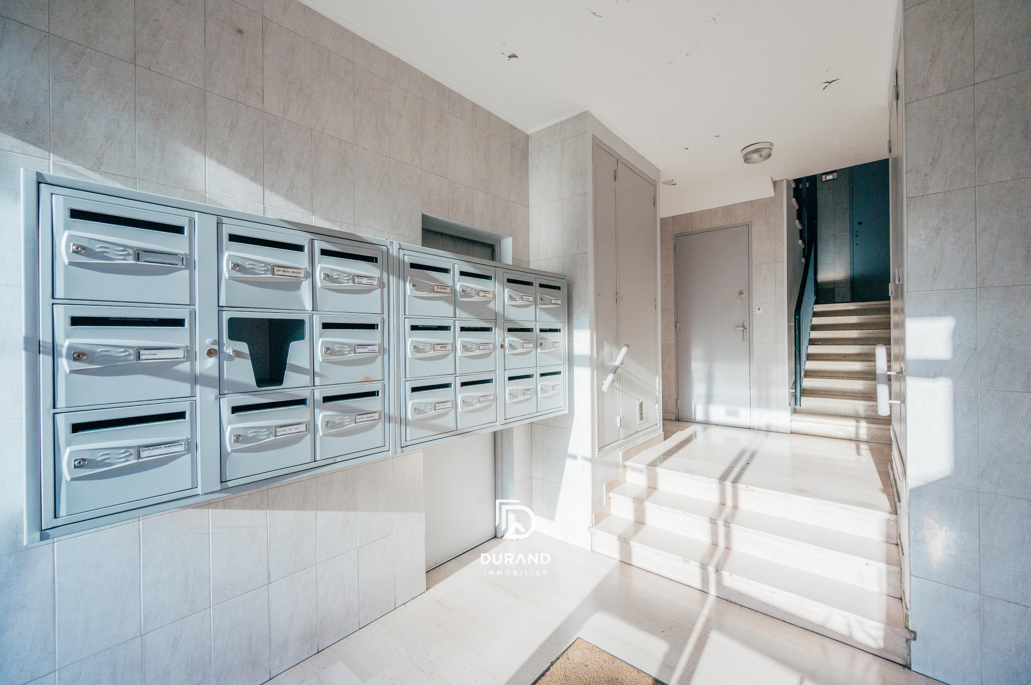 APPARTEMENT - TERRASSES - VUE DEGAGEE - SAINT JUST - 13013 MARSEILLE