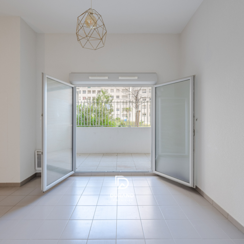 3 PIÈCES 57 M2 APPARTEMENT - LES DOCKS LIBRES 2 -  EUROMÉDITERRANÉE -13003 MARSEILLE