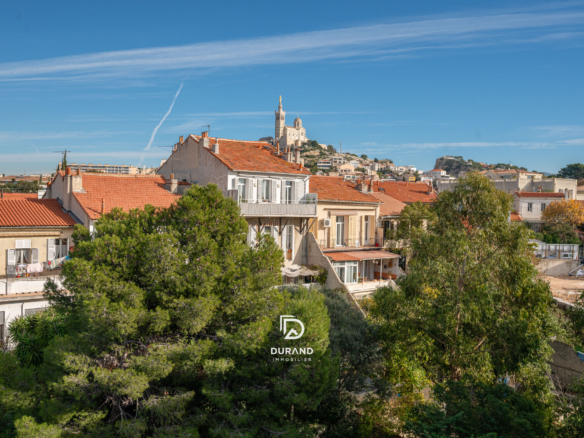 APPARTEMENT - T3 - TOIT TERRASSE - VUE MER ET NOTRE DAME - 76M2 - BOMPARD - 13007 MARSEILLE