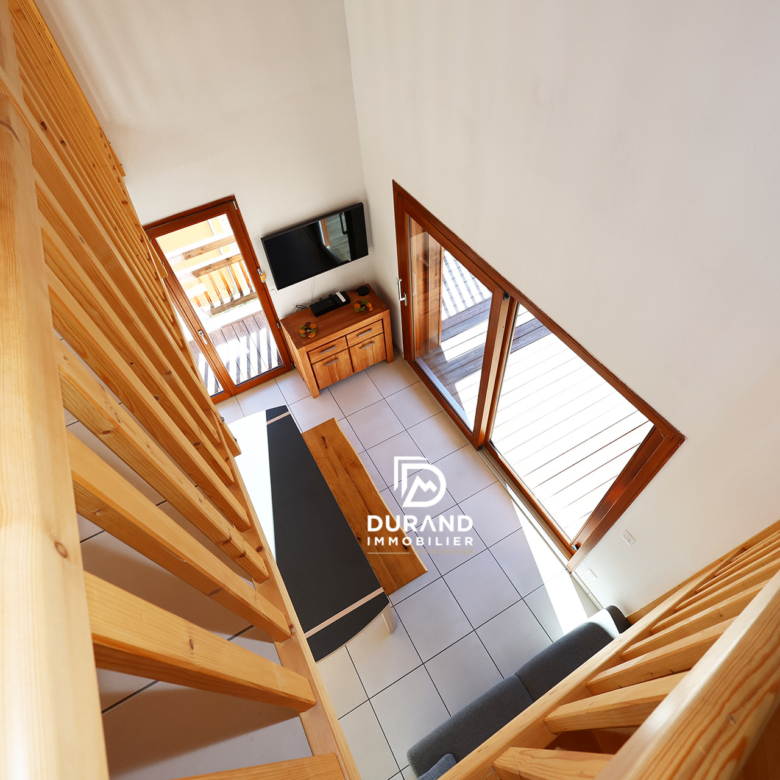 vaste T4/5 récent SKIS AUX PIEDS