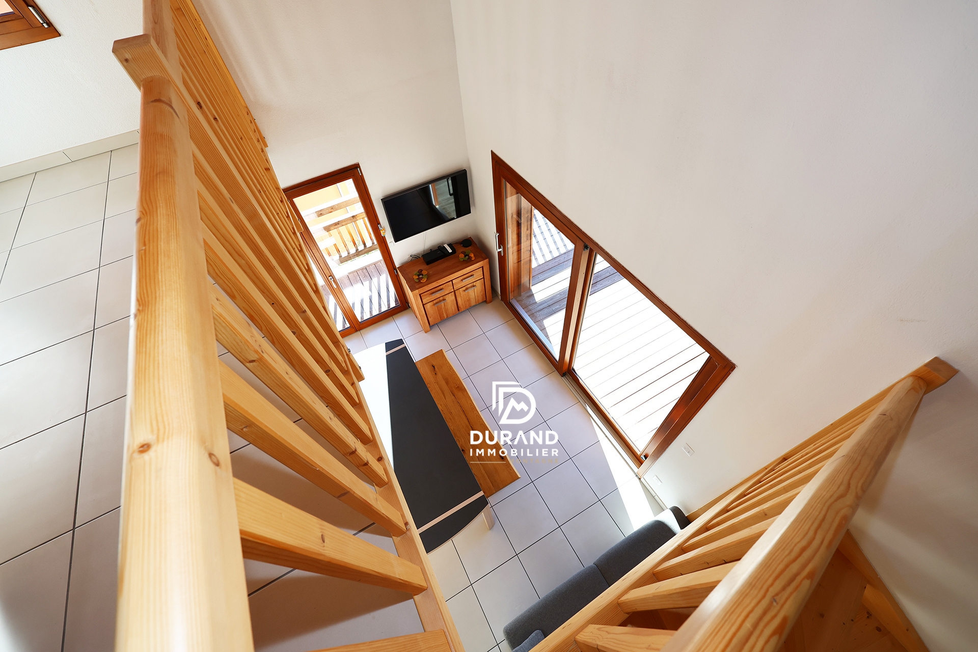 vaste T4/5 récent SKIS AUX PIEDS