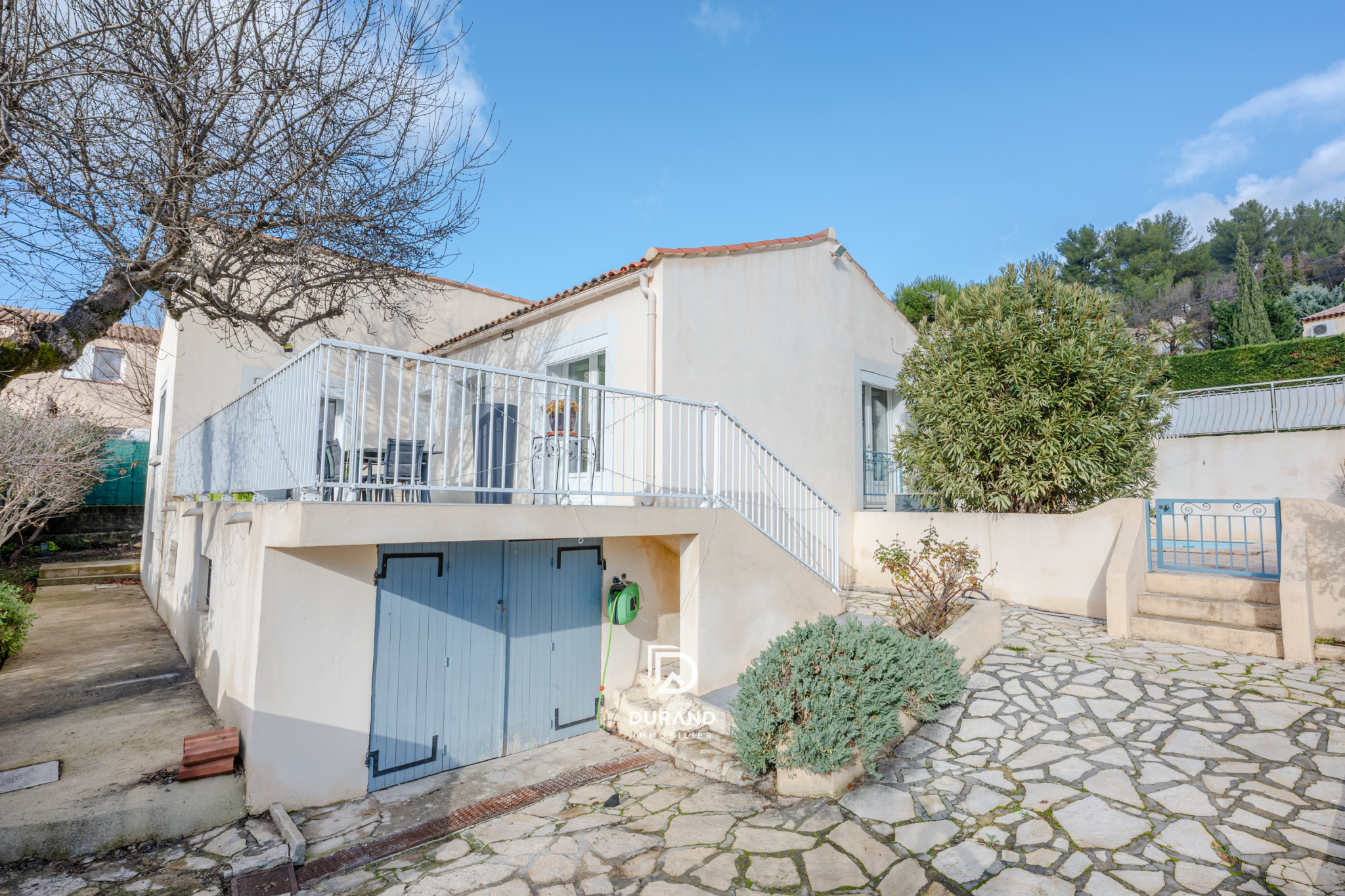 MAISON - GARAGE - PISCINE - 13124 PEYPIN