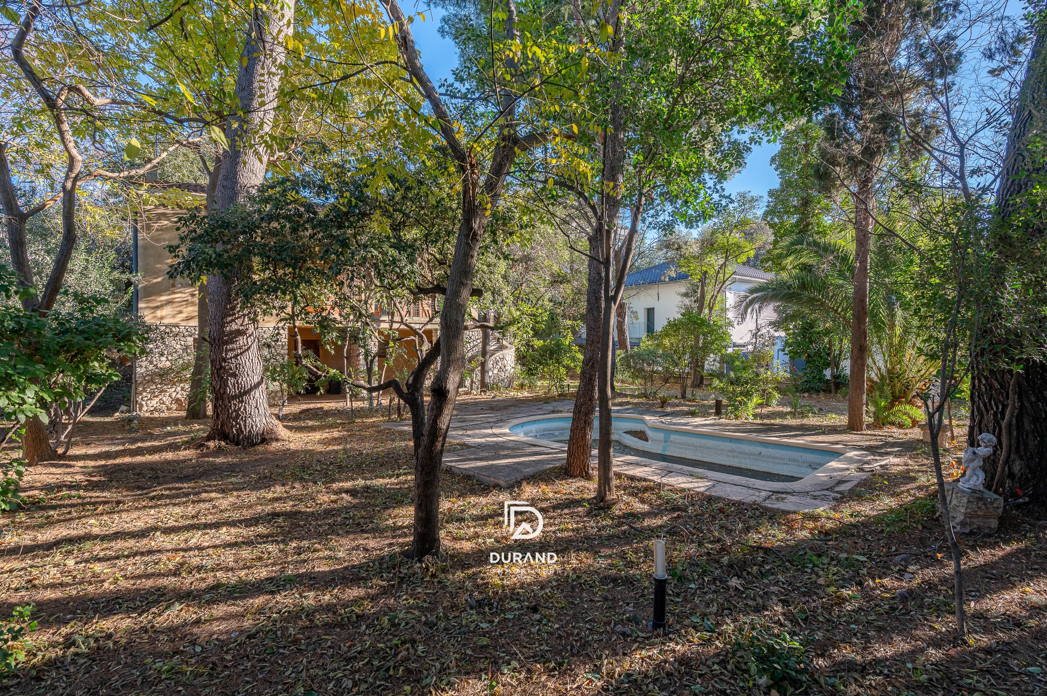 MAISON - GRAND JARDIN - SAINT BARNABE - 13012 MARSEILLE