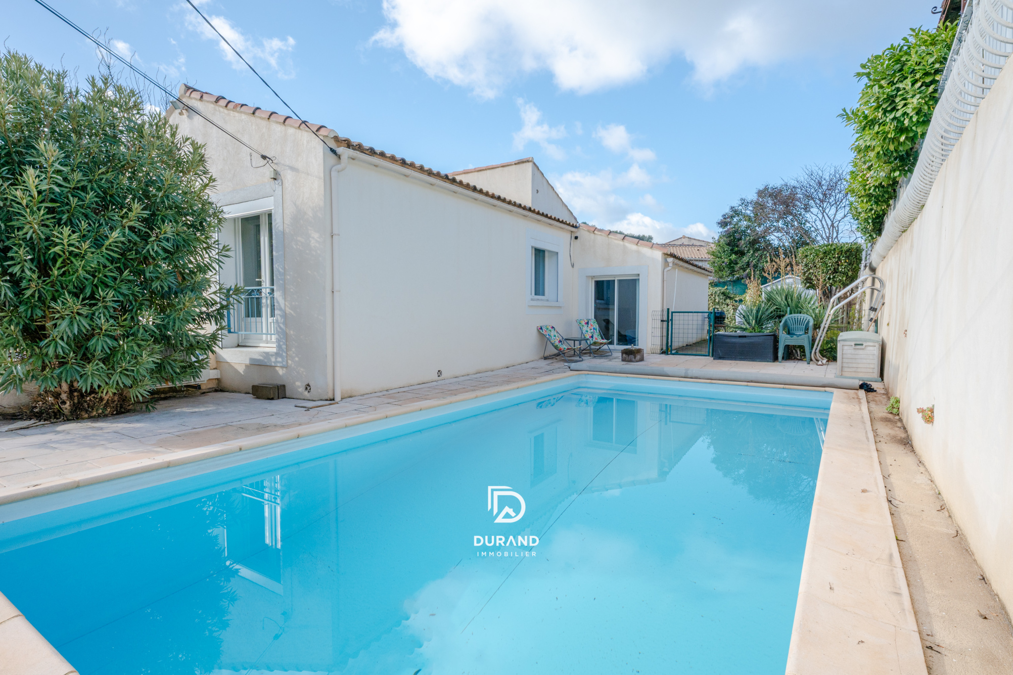 MAISON - GARAGE - PISCINE - 13124 PEYPIN