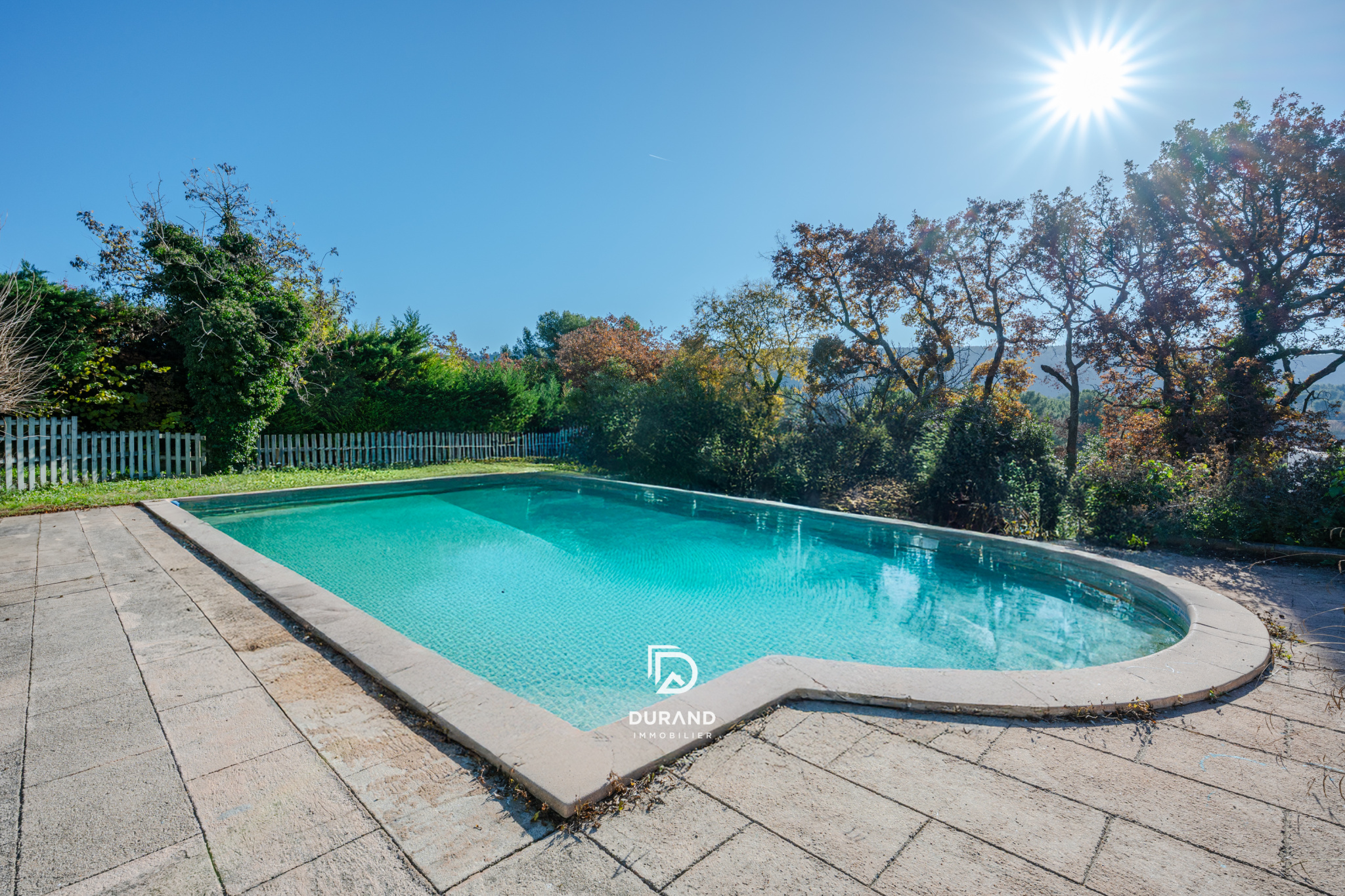 BATISSE - DEPENDANCES - GARAGE - PISCINE - 13400 AUBAGNE