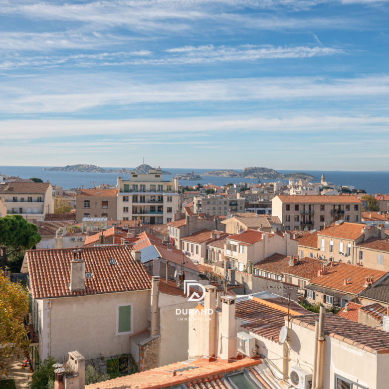 APPARTEMENT - T3 - TOIT TERRASSE - VUE MER ET NOTRE DAME - 76M2 - BOMPARD - 13007 MARSEILLE