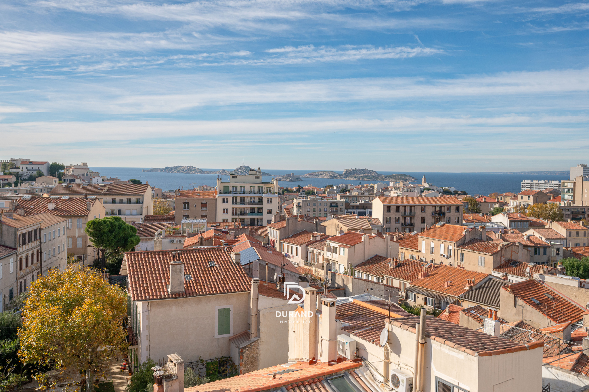 APPARTEMENT - T3 - TOIT TERRASSE - VUE MER ET NOTRE DAME - 76M2 - BOMPARD - 13007 MARSEILLE