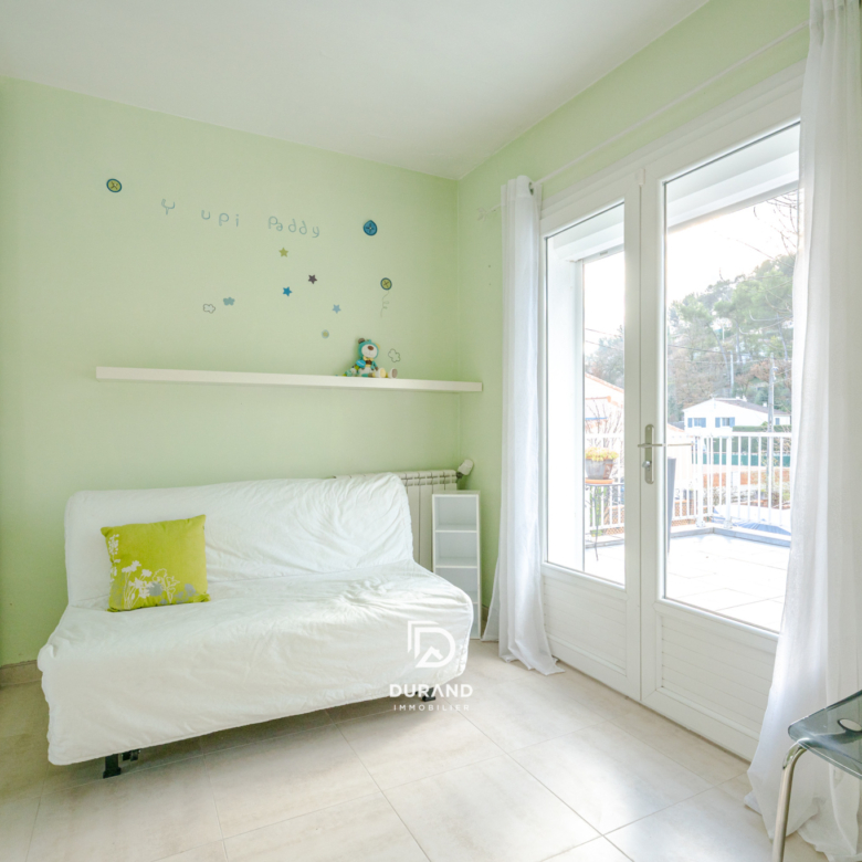 MAISON - GARAGE - PISCINE - 13124 PEYPIN