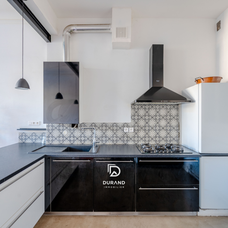 APPARTEMENT - TYPE 5 - VAUBAN - 13006 MARSEILLE