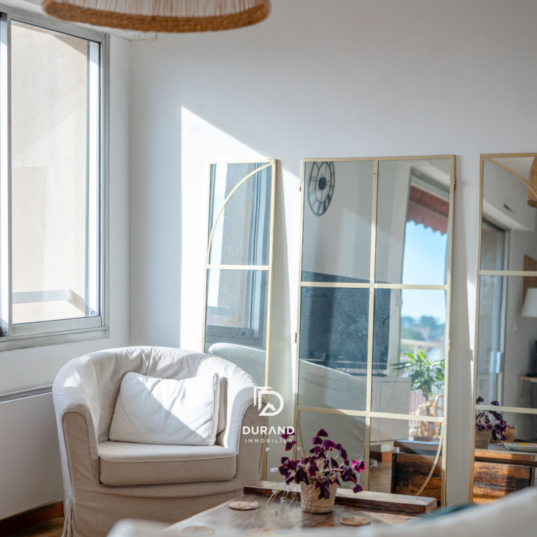 APPARTEMENT - T3 - TOIT TERRASSE - VUE MER ET NOTRE DAME - 76M2 - BOMPARD - 13007 MARSEILLE