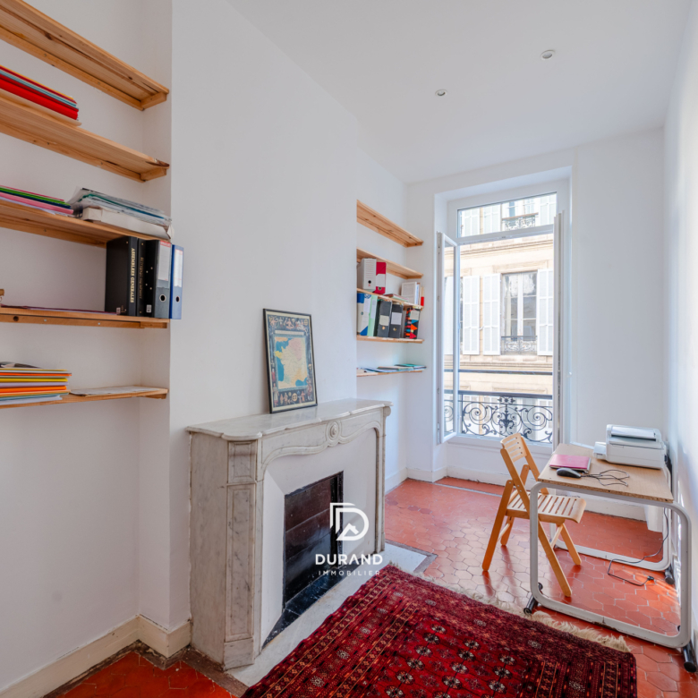 APPARTEMENT - TYPE 5 - VAUBAN - 13006 MARSEILLE