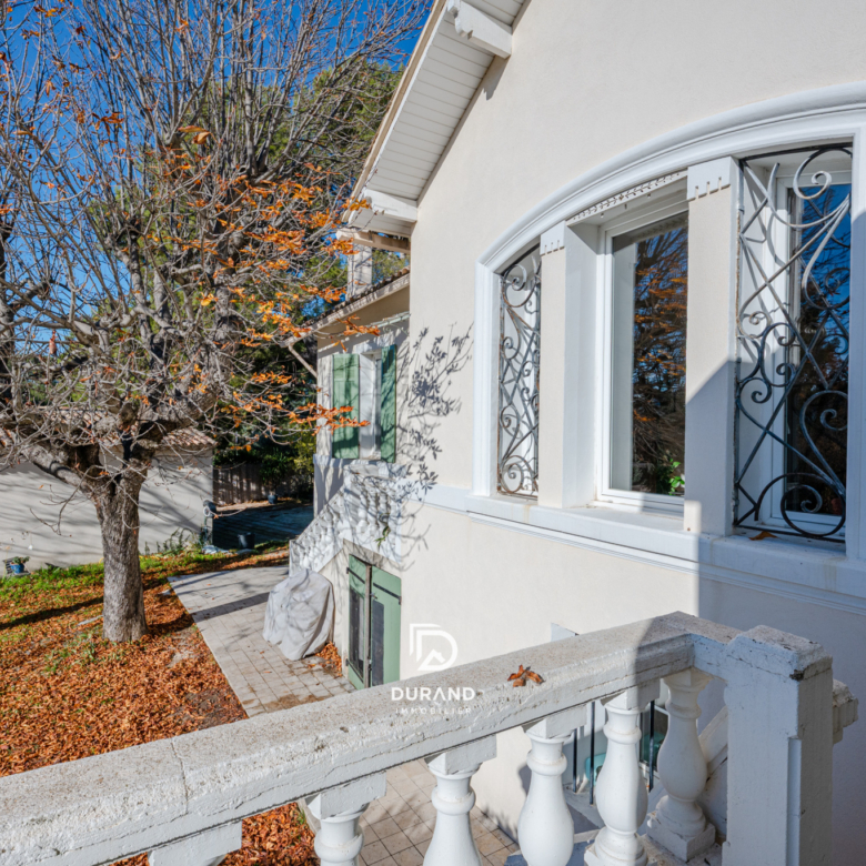 BATISSE - DEPENDANCES - GARAGE - PISCINE - 13400 AUBAGNE