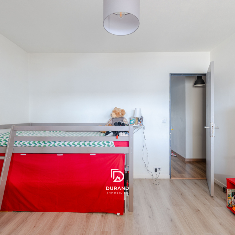 REZ-DE-JARDIEN - TYPE 4 - LA TIMONE - 13010 MARSEILLE