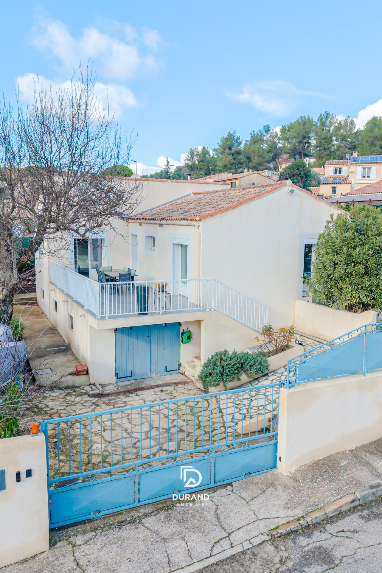 MAISON - GARAGE - PISCINE - 13124 PEYPIN