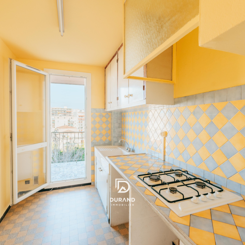 APPARTEMENT - TERRASSES - VUE DEGAGEE - SAINT JUST - 13013 MARSEILLE