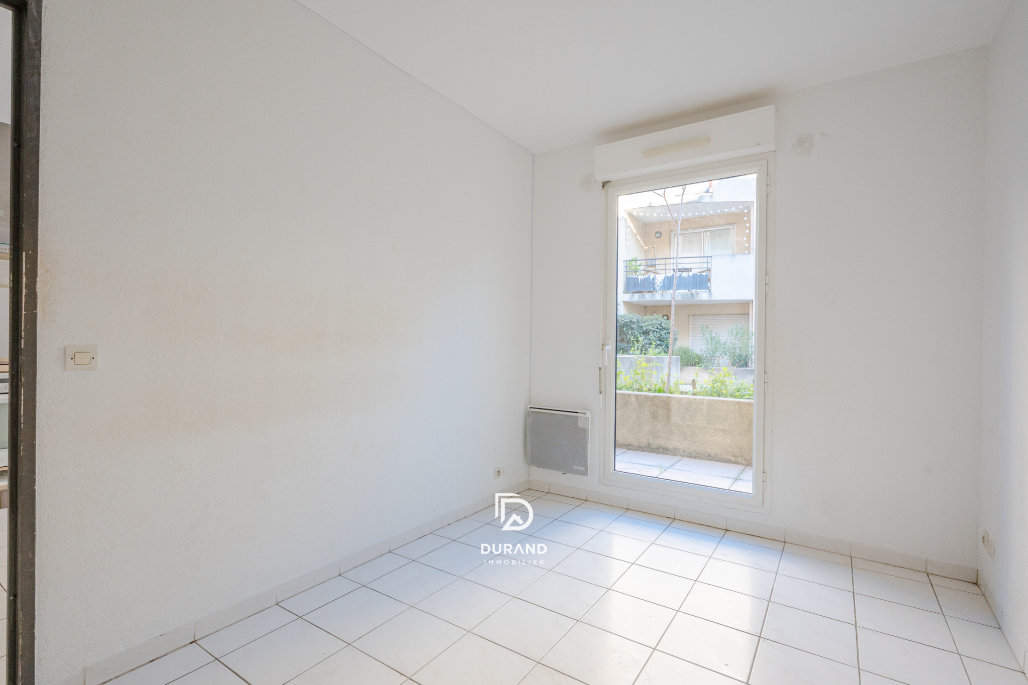 APPARTEMENT - TERRASSSE - BAILLE - FACULTES - 13005 MARSEILLE