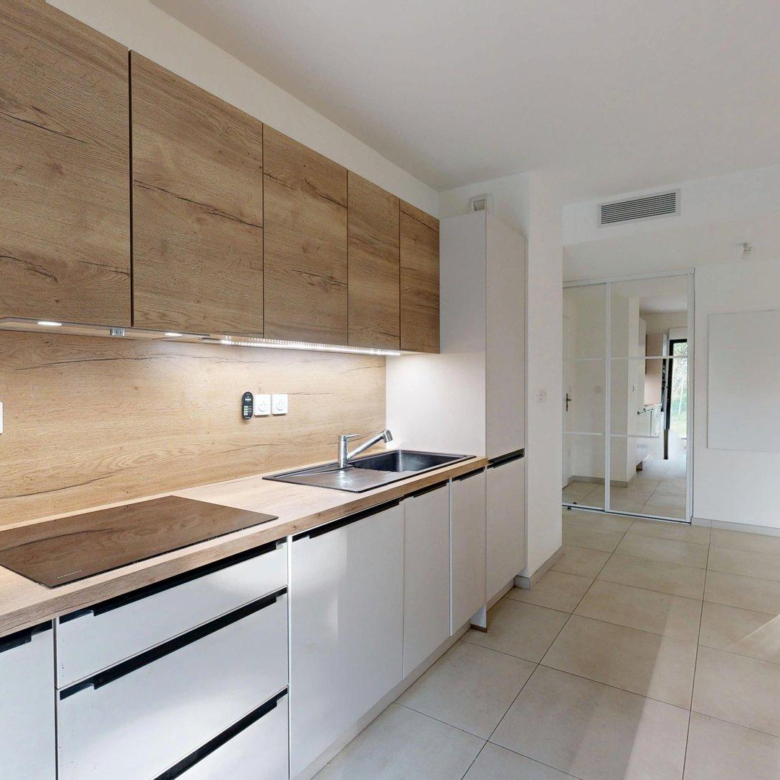 T3 - JARDIN ET TERRASSE - DOUBLE BOX - BORELY - 13 008