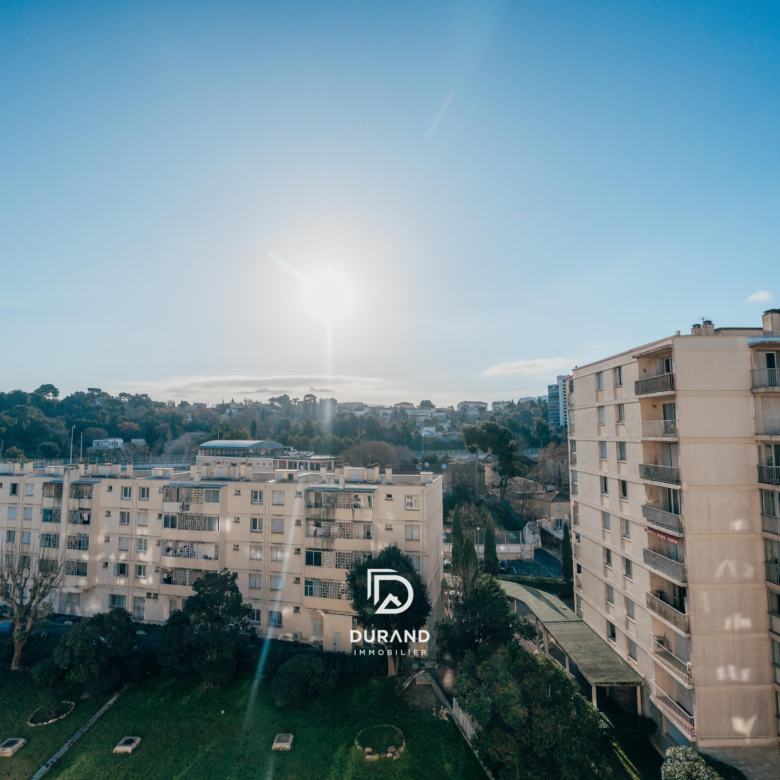 APPARTEMENT - TERRASSES - VUE DEGAGEE - SAINT JUST - 13013 MARSEILLE