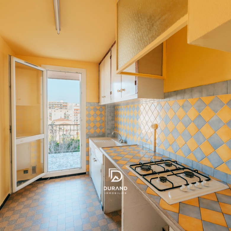 APPARTEMENT - TERRASSES - VUE DEGAGEE - SAINT JUST - 13013 MARSEILLE