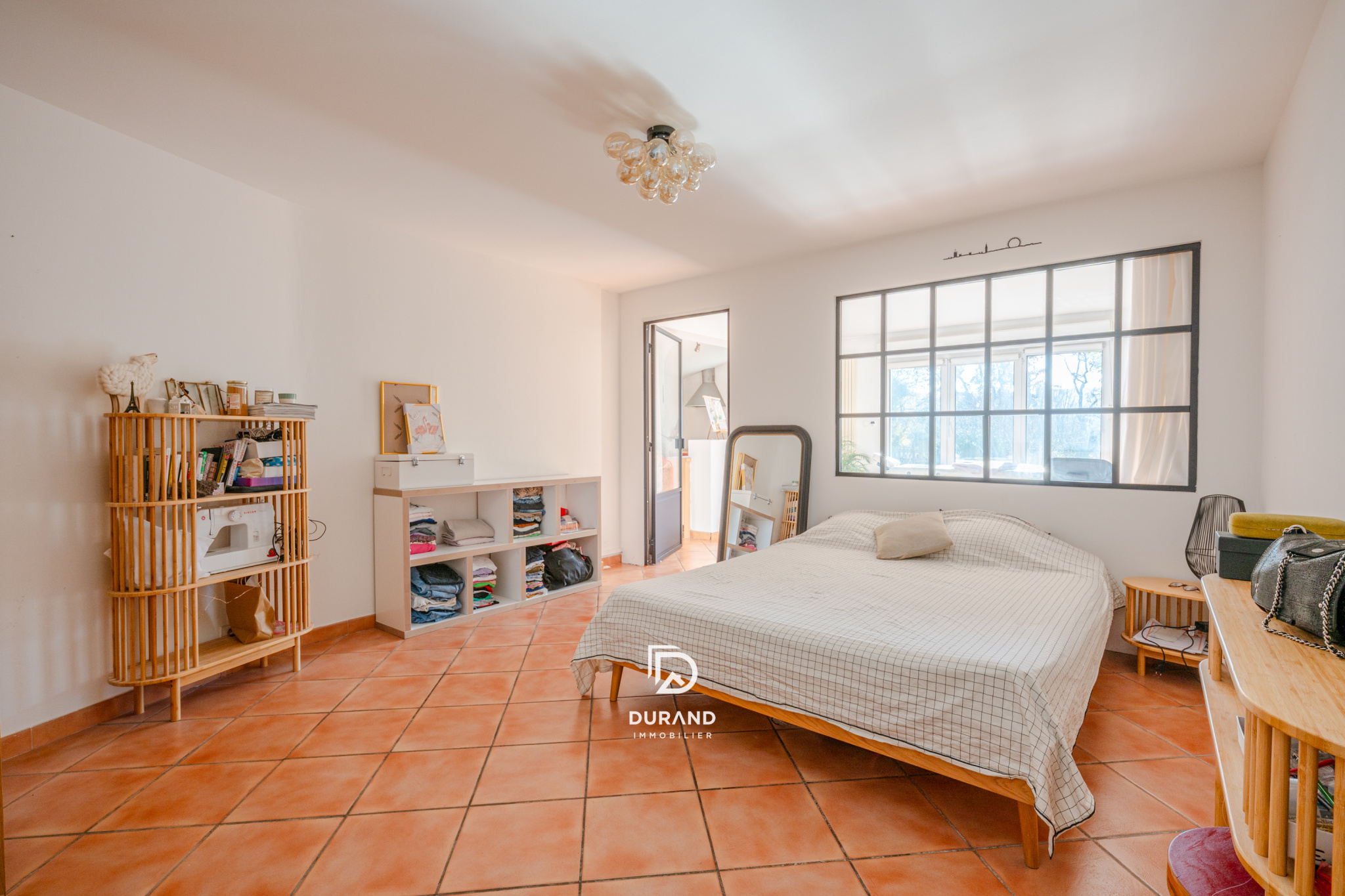 BATISSE - DEPENDANCES - GARAGE - PISCINE - 13400 AUBAGNE