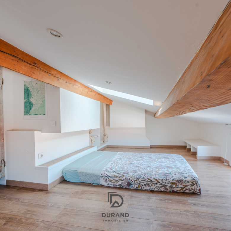 APPARTEMENT - ROUCAS BLANC - 13007 MARSEILLE