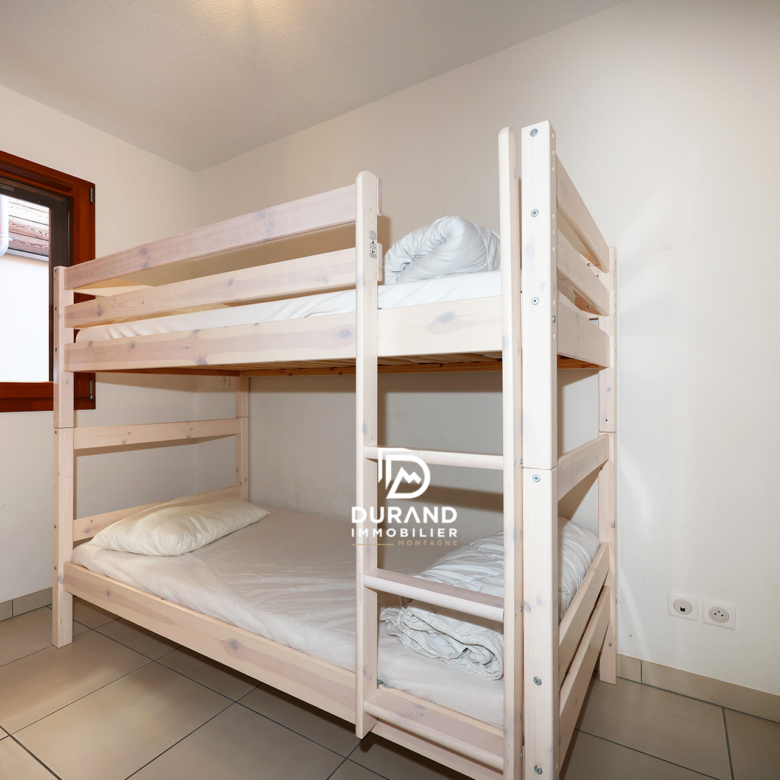 vaste T4/5 récent SKIS AUX PIEDS