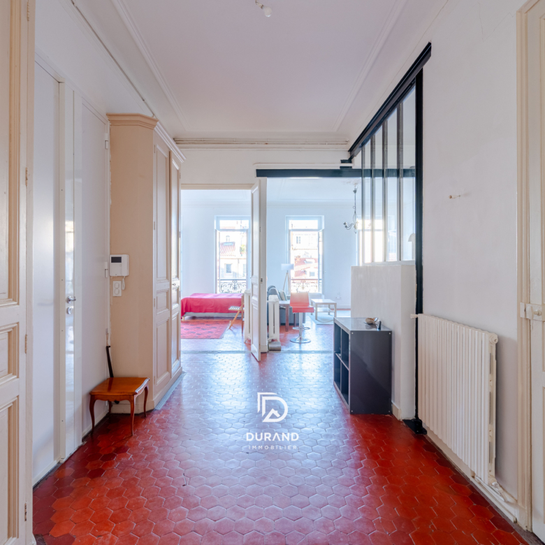 APPARTEMENT - TYPE 5 - VAUBAN - 13006 MARSEILLE