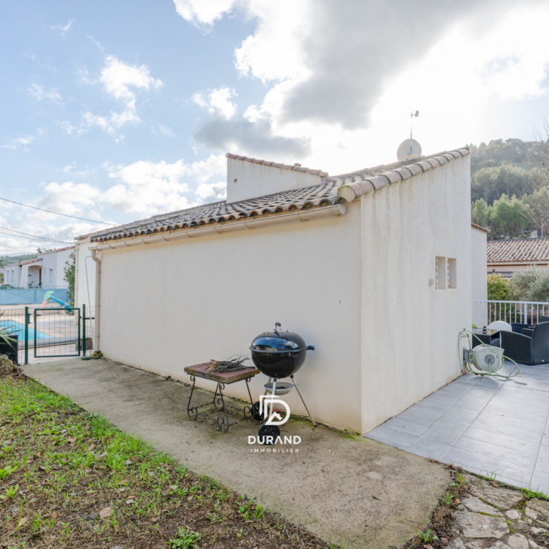 MAISON - GARAGE - PISCINE - 13124 PEYPIN