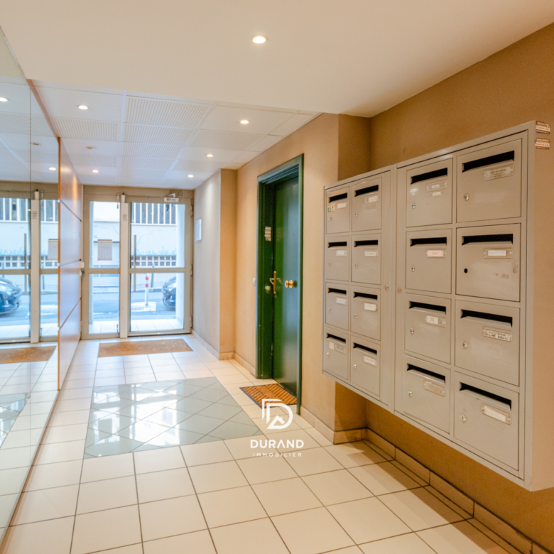 APPARTEMENT - TERRASSSE - BAILLE - FACULTES - 13005 MARSEILLE