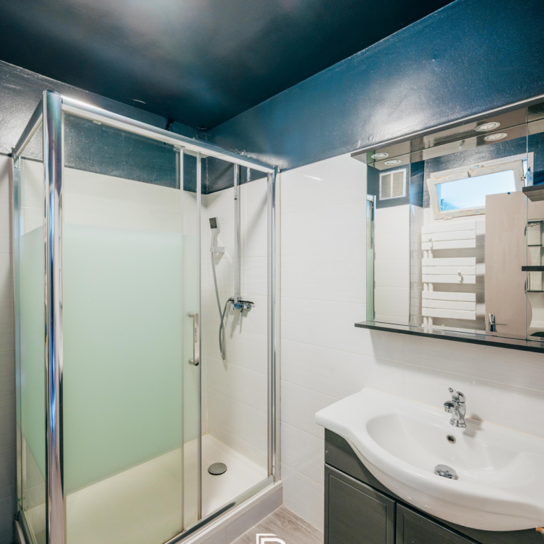 APPARTEMENT - 2 PIECES - 52 M2