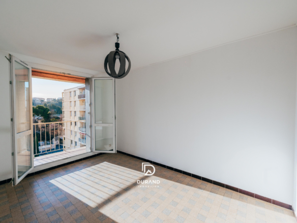 APPARTEMENT - TERRASSES - VUE DEGAGEE - SAINT JUST - 13013 MARSEILLE