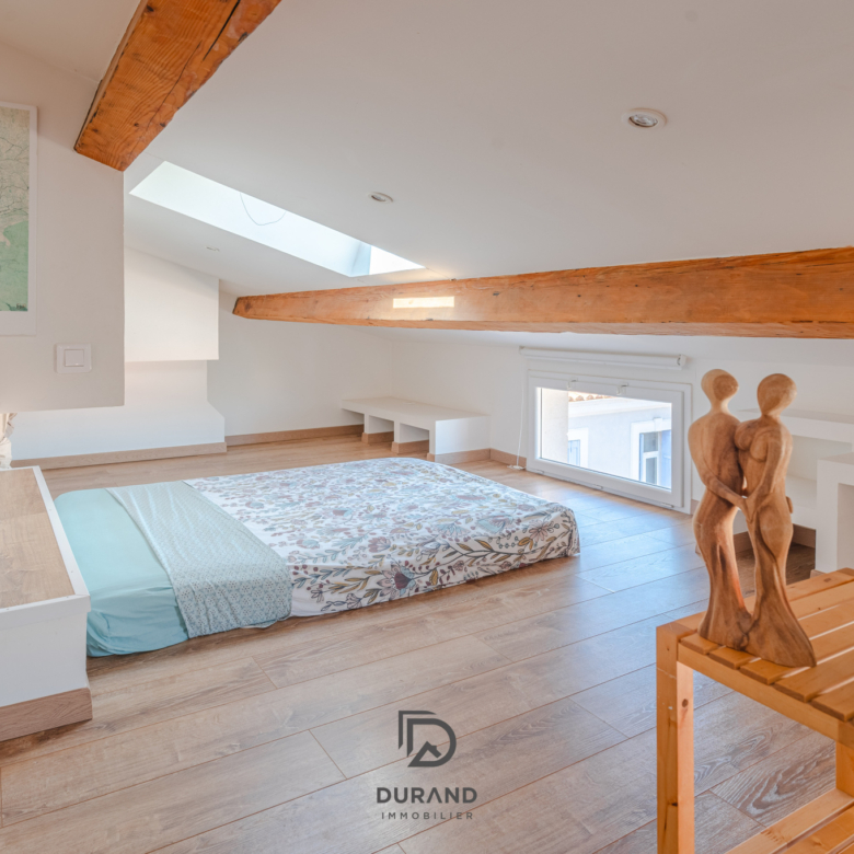 APPARTEMENT - ROUCAS BLANC - 13007 MARSEILLE