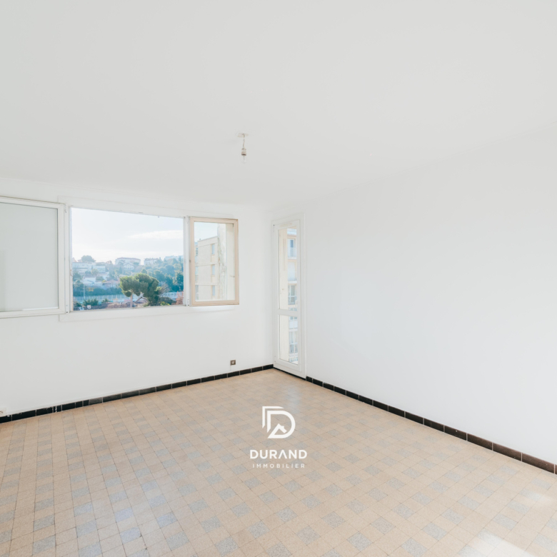 APPARTEMENT - TERRASSES - VUE DEGAGEE - SAINT JUST - 13013 MARSEILLE