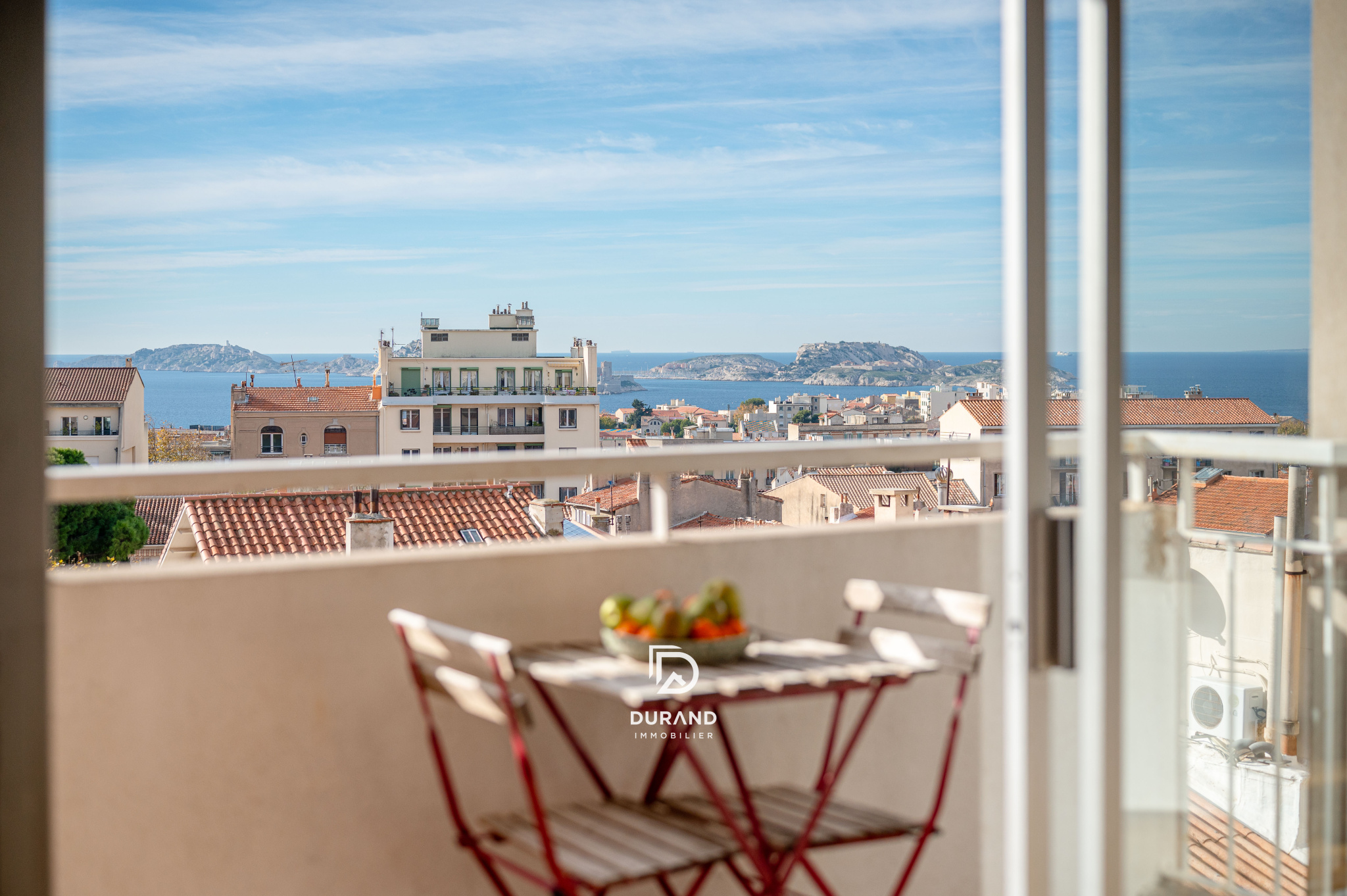 APPARTEMENT - T3 - TOIT TERRASSE - VUE MER ET NOTRE DAME - 76M2 - BOMPARD - 13007 MARSEILLE