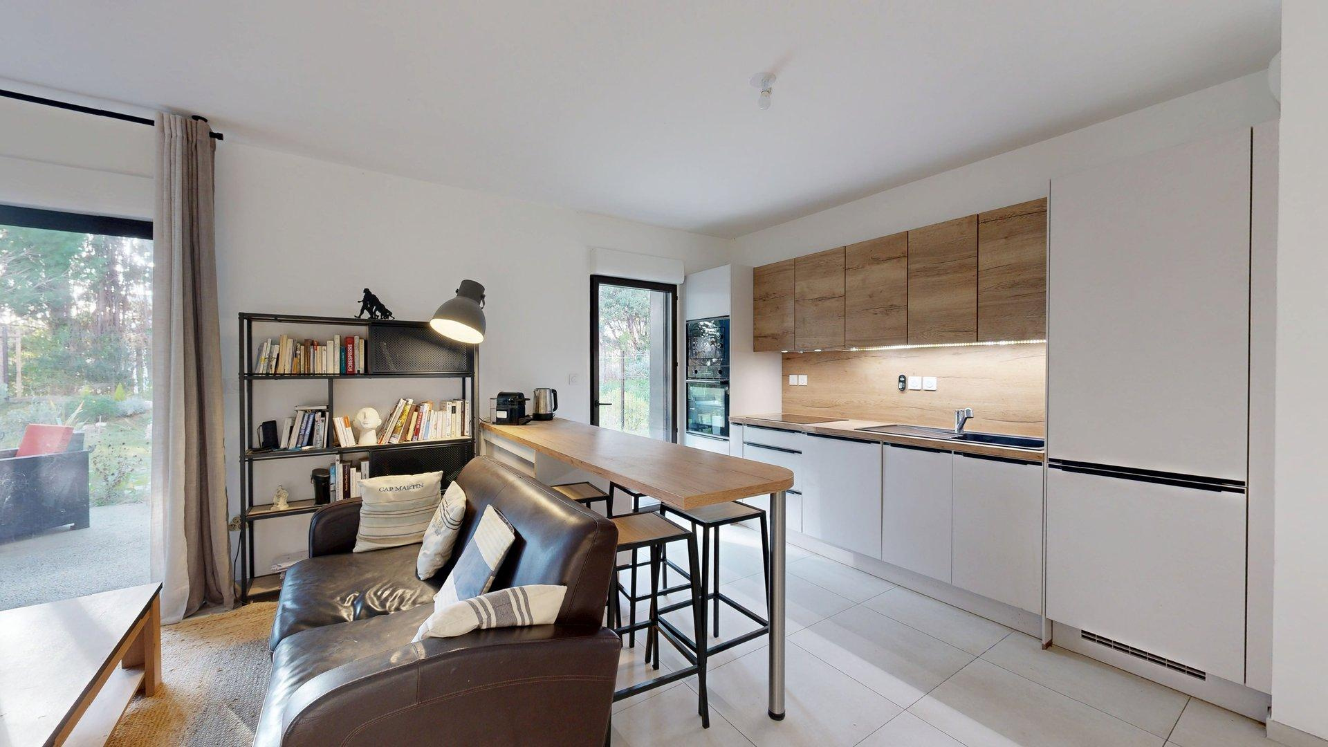 T3 - JARDIN ET TERRASSE - DOUBLE BOX - BORELY - 13 008