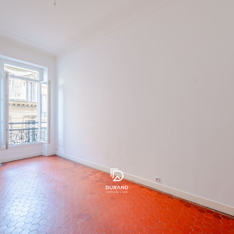 APPARTEMENT - TYPE 5 - VAUBAN - 13006 MARSEILLE