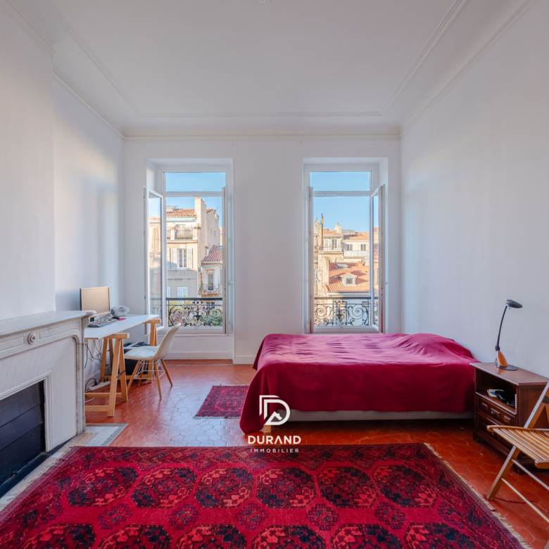 APPARTEMENT - TYPE 5 - VAUBAN - 13006 MARSEILLE