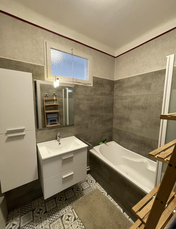 À LOUER   Appartement T3/4 meublé   St Giniez (Marseille 8)