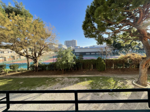 À LOUER   Appartement T3/4 meublé   St Giniez (Marseille 8)