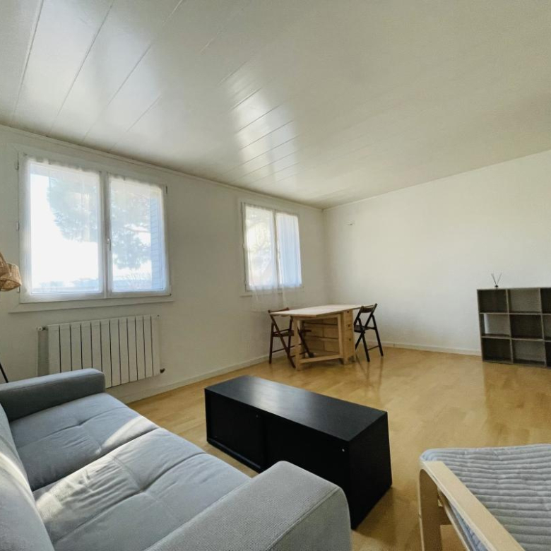 À LOUER   Appartement T3/4 meublé   St Giniez (Marseille 8)